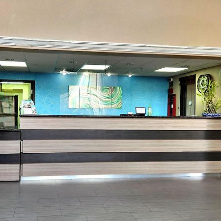 Best Western Plus Sam Houston Inn&Suites Exterior foto