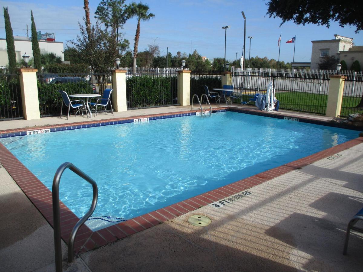 Best Western Plus Sam Houston Inn&Suites Exterior foto