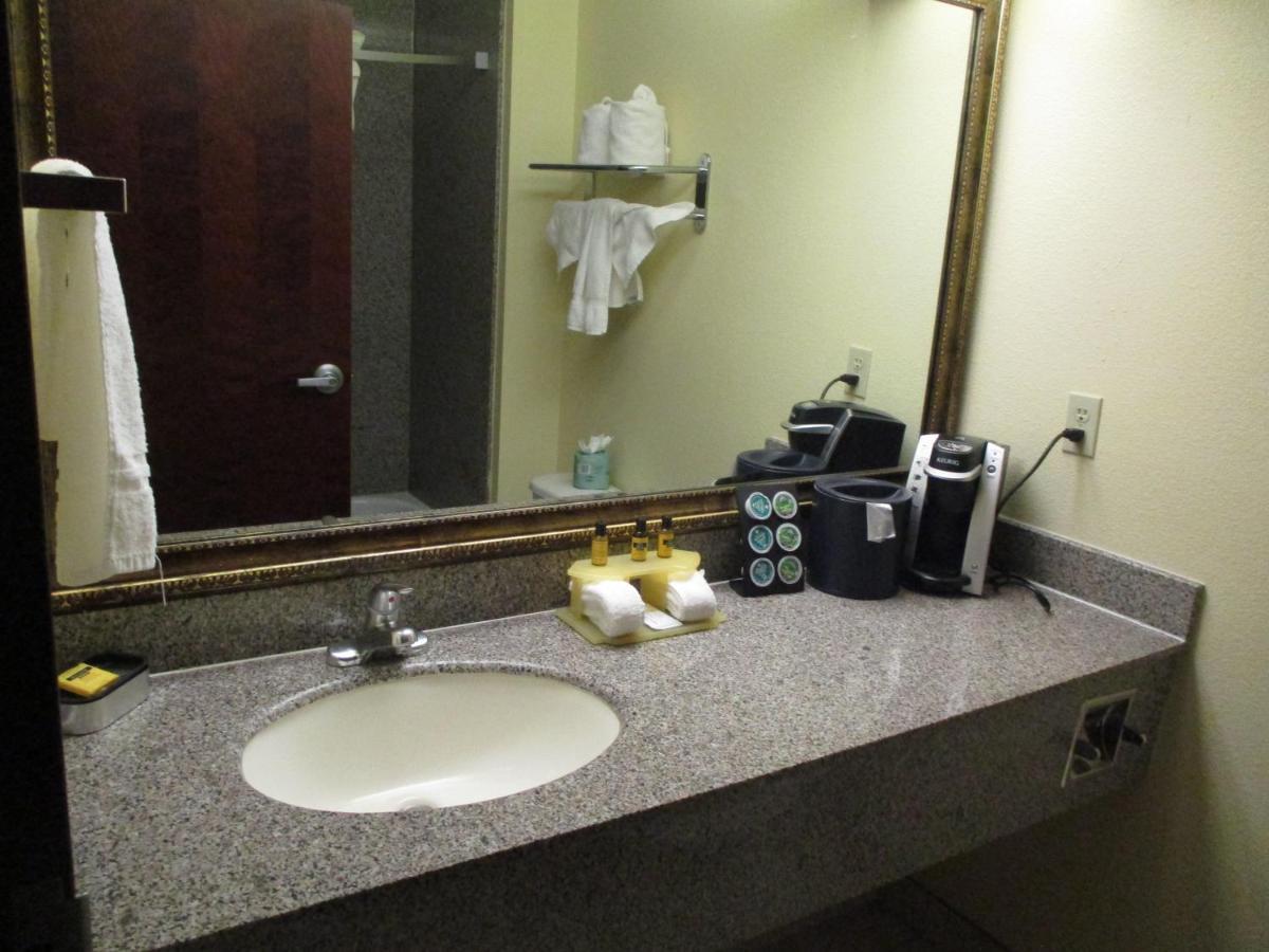 Best Western Plus Sam Houston Inn&Suites Exterior foto