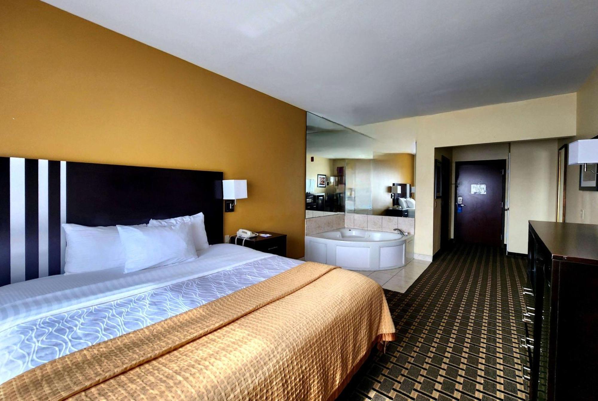Best Western Plus Sam Houston Inn&Suites Exterior foto