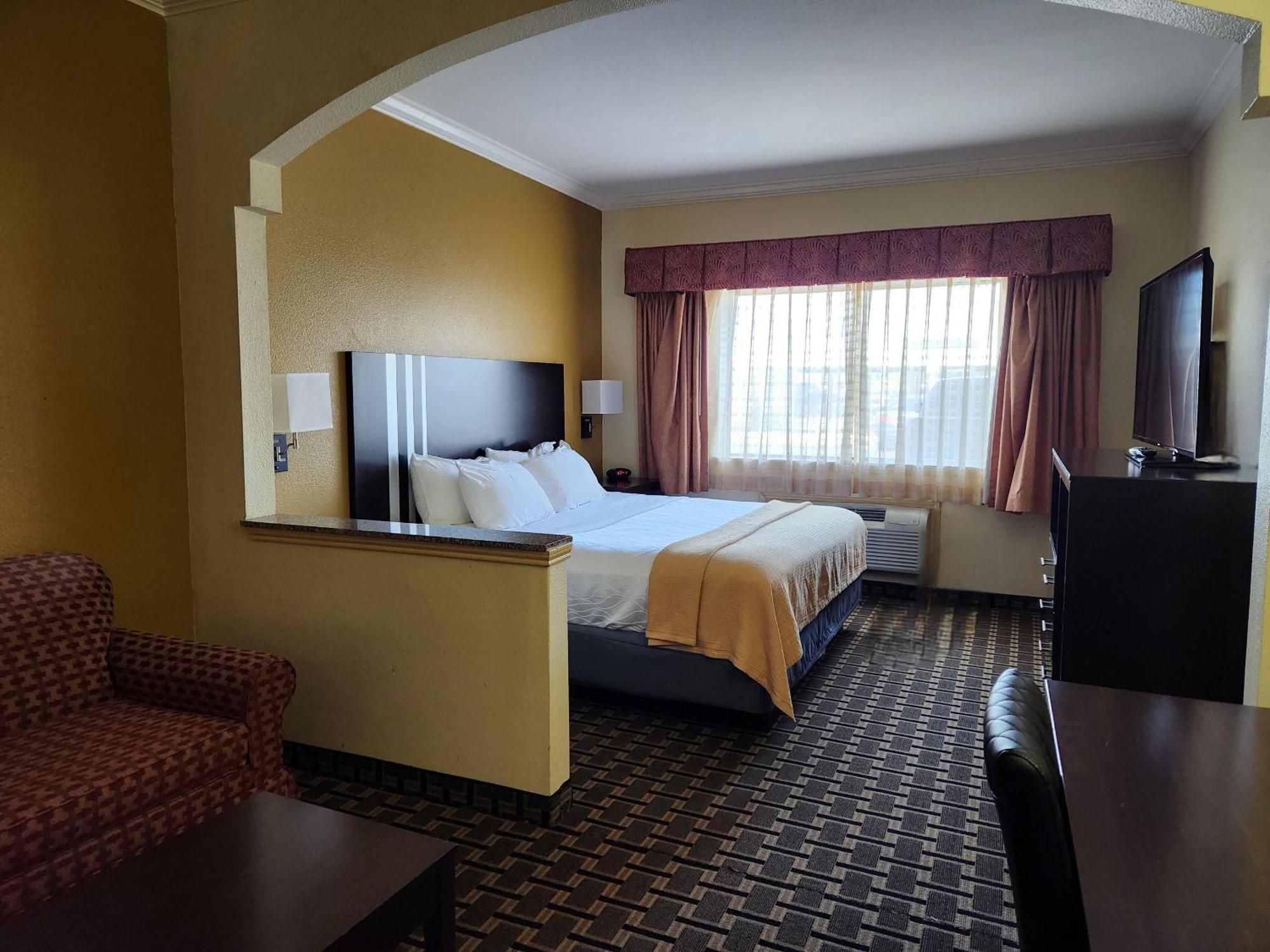 Best Western Plus Sam Houston Inn&Suites Exterior foto